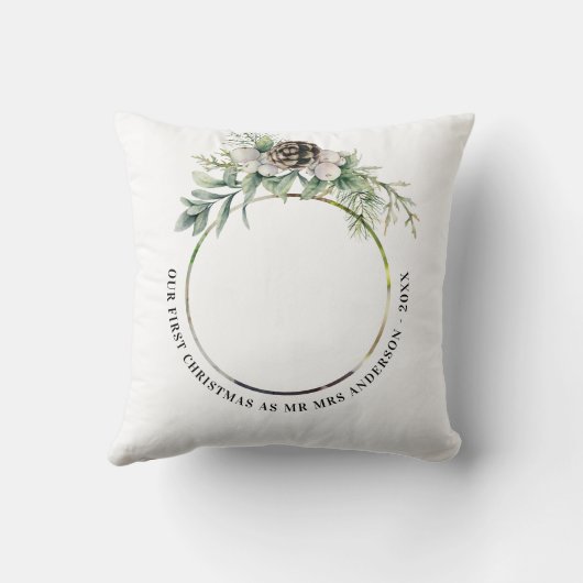 1e kerstfoto pasgetrouwden wit groen kussen (Achterkant)