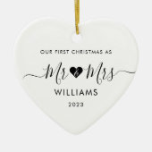 1e Kerstmis Getrouwd Mr. Mrs. Simple Heart Foto Keramisch Ornament (Voorkant)