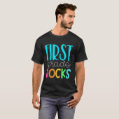 1e klas leraar eerste klas Rocks T-shirt (Voorkant volledig)
