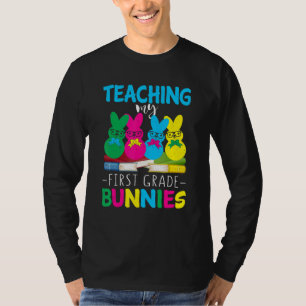 1e klas leraar schattig konijntje paasdag gelukkig t-shirt