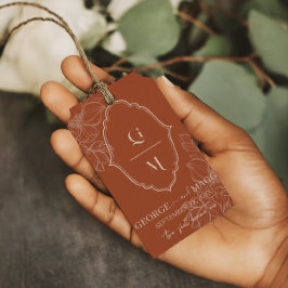 1e letters bruid, bruidegom met magnolia lijnteken cadeaulabel