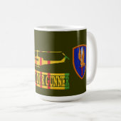 1e Luchtvaartbrigade UH-1 Huey door Gunner Mok (Voorkant rechts)