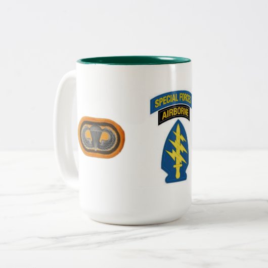 1e Mok van de speciale strijdkrachten (Voorkant links)