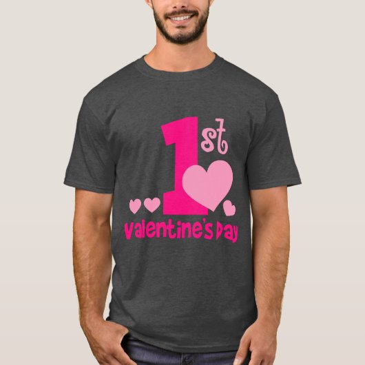 1e valentijn`s dag donker Basic mannen`sT-Shirt T-shirt (Voorkant)