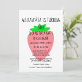 1e verjaardag aardbei roze baby meisje aangepaste  kaart (Staand voorkant)