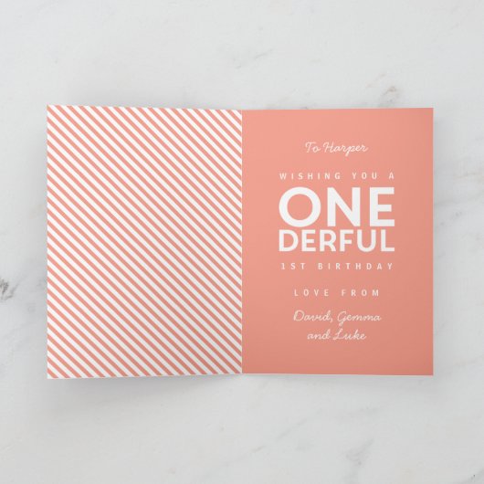 1e verjaardag eenvoudige , kleurrijke typografie kaart (Binnen)