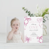 1e Verjaardag Meisje Roze Boog Fancy Een Schattige Kaart (Staand voorkant)