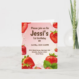 1e verjaardag met aardbeiensap splash