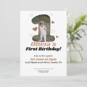 1e verjaardag minimalistische beige teddyharten save the date (Staand voorkant)