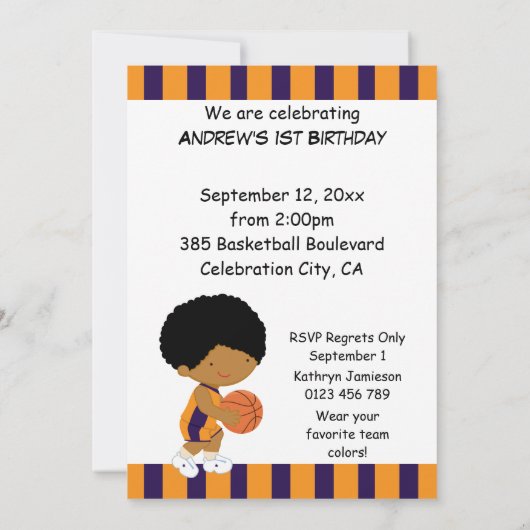 1e verjaardag Paarse en Oranje Basketball Player Kaart (Achterkant)