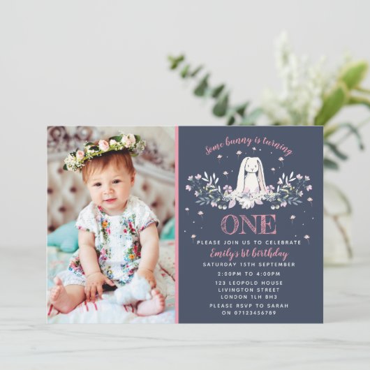 1e verjaardag uitnodiging - Bunny Design (Staand voorkant)