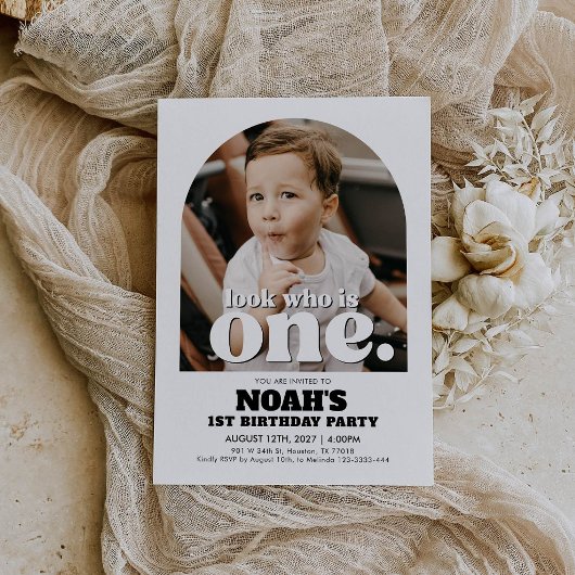 1e verjaardag uitnodiging Kijk wie is een uitnodig