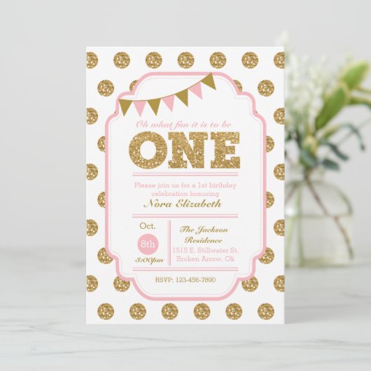 1e Verjaardag Uitnodiging - roze en gouden stippen (Staand voorkant)