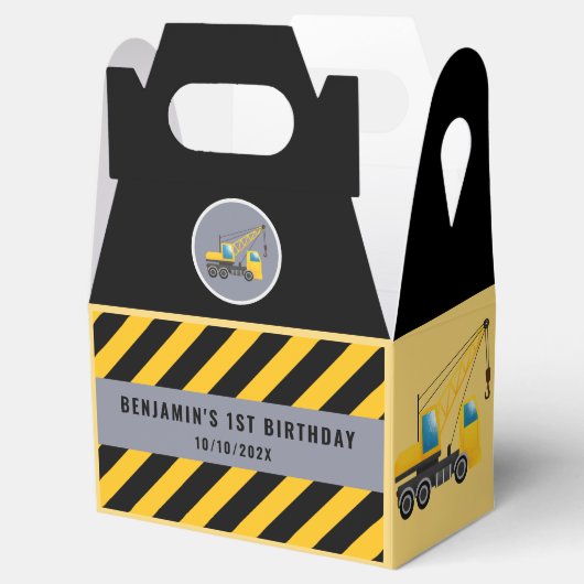 1e verjaardagspartij constructie vrachtwagen dank bedankdoosjes (Geopend)