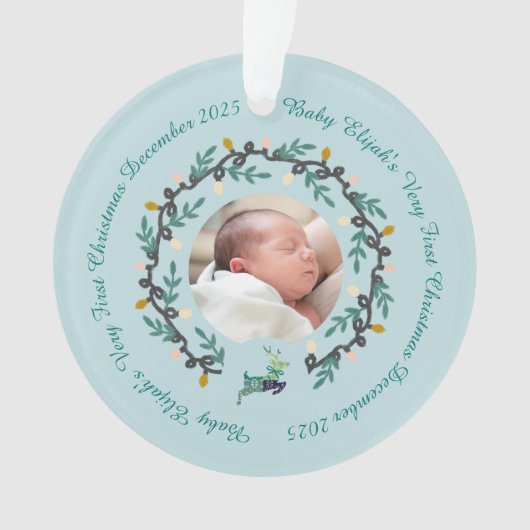 1st Christmas Deer with Wreath Teal Acrylic Ornament (voorkant)