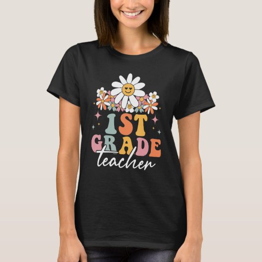 1st Grade First Grade Teacher Hippie Groovy Back T T-shirt (Voorkant)