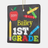 1st Grade Keepsake Chalkboard Kleurrijke Kinder Fo Keramisch Ornament (Links)