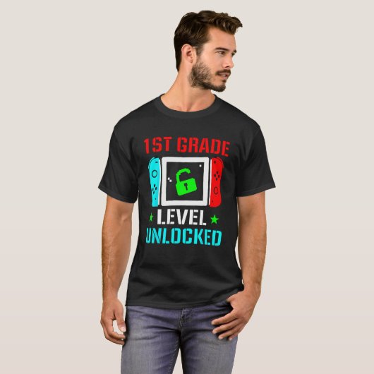 1st Grade Level Unlocked  Back To School Gamer Boy T-shirt (Voorkant volledig)
