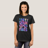 1st Grade Vibes Tie Dye Back To School First Day T-shirt (Voorkant volledig)
