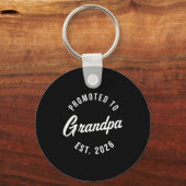1st Time Grandpa Est 2026 New First Grandpa 2026  Sleutelhanger (Voorkant)