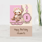 1st Verjaardag voeg naam toe schattige luiaard roz Kaart (Voorkant)