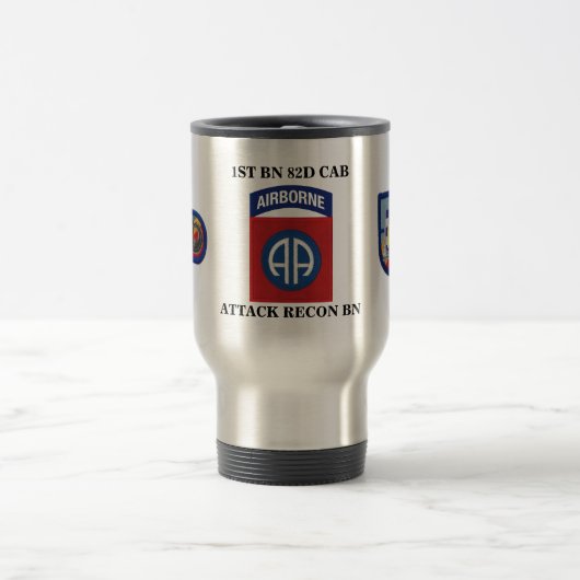 1ste Bn 82D CAB 82D-reisbus aan boord Reisbeker (Center)