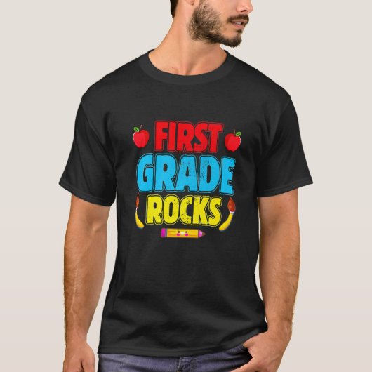 1ste graad Rocks Funny Cute Teacher Student T-shirt (Voorkant)