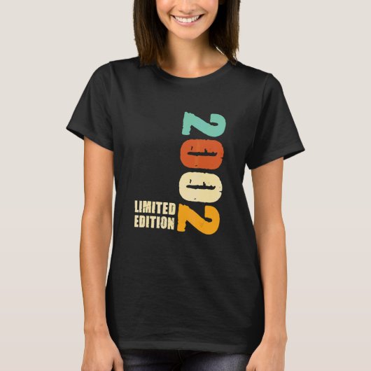 2002 2002 Geboren verjaardag 2002 T-shirt (Voorkant)