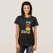 2002 2002 Geboren verjaardag 2002 T-shirt (Voorkant volledig)