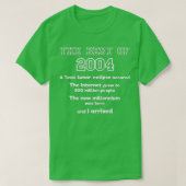 2004 18e verjaardag T cadeau voor 18-jarige jongen T-shirt (Design voorkant)
