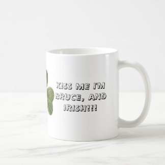 200px-Irish_clover, KISS ME IK BEN BRUCE, EN IRIS. Koffiemok