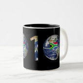 2010 SOCCER TWEEKLEURIGE KOFFIEMOK (Voorkant rechts)