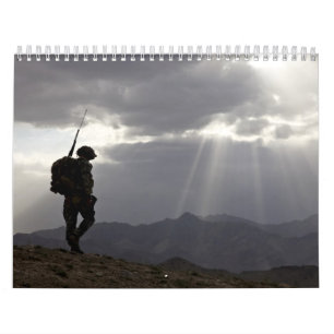 2013 Militaire silhouettes in God We vertrouwen Kalender