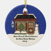 2013 Nieuw kerstfeest Snowman Cabin Keramisch Ornament (Voorkant)