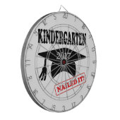 2017 Kindergarten Nailed it Dartbord (Voorkant Links)