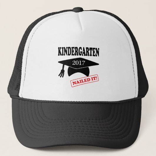 2017 Kindergarten Nailed it Trucker Pet (Voorkant)