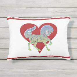 2017 Mink Nest Runequine Heart OutdoorPillow Buitenkussen