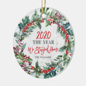 2020 Jaar We bleven thuis Holly Wreath Kerstmis Keramisch Ornament (Links)