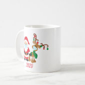 2020 Kerstherrenderskerstman met gezichtsmasker Koffiemok (Voorkant links)