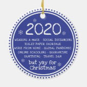 2020, maar ja voor kerstblauw keramisch ornament (Achterkant)