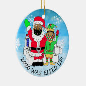 2020 werd opgevoed, grappige etnisch Elf in Facema Keramisch Ornament (Rechts)