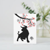 2021 Chinese Nieuwjaar Ox en Rode Bloesems Briefkaart (Staand voorkant)