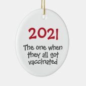 2021 de kerstboomversiering met het vaccin keramisch ornament (Rechts)