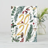 2021 Festive Pine Bough Magnolia Red Berry Feestdagenkaart (Staand voorkant)