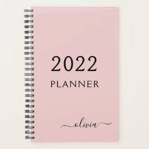2022 Blush Pink Girly Script Monogram naam Modern Planner
