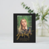 2022 Elegant Gold Black Script-Afstuderen voor fot Uitnodiging Briefkaart (Staand voorkant)