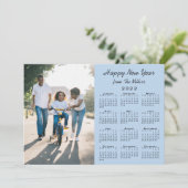 2022 Kalender Licht Blauw 2 Foto Gelukkig Nieuwjaa Feestdagenkaart (Staand voorkant)