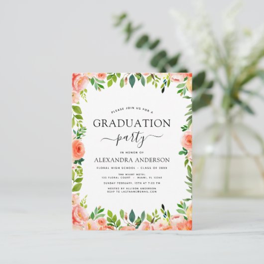 2022 Koraal Peach Floral Greenery Afstuderen Invit Briefkaart (Staand voorkant)