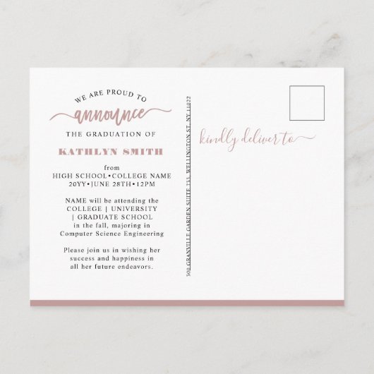 2022 Moderne roze Glitter Script Photo Afstuderen Aankondigingskaart (Achterkant)