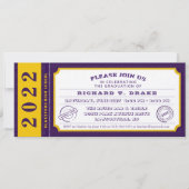 2022 Paarse & Gold Ticket Graduation Party Invite Kaart (Voorkant)